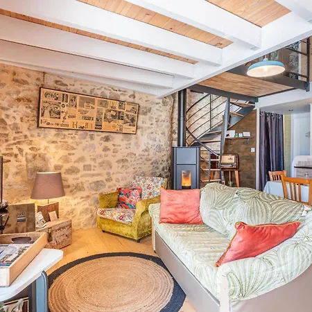 Casa de Férias Les Charmes De Castellariis *