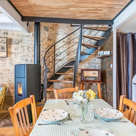 Casa de Férias Les Charmes De Castellariis Pouzauges