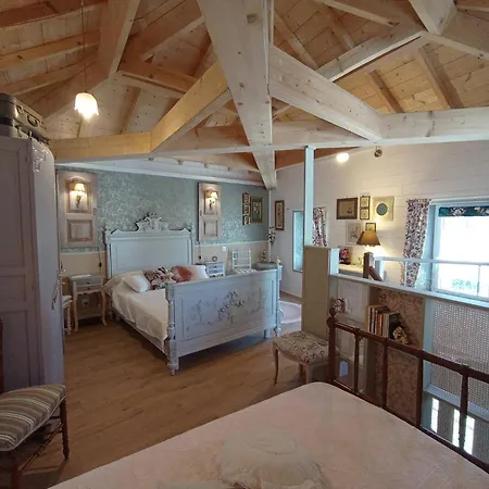 Les Charmes De Castellariis Casa de Férias Pouzauges